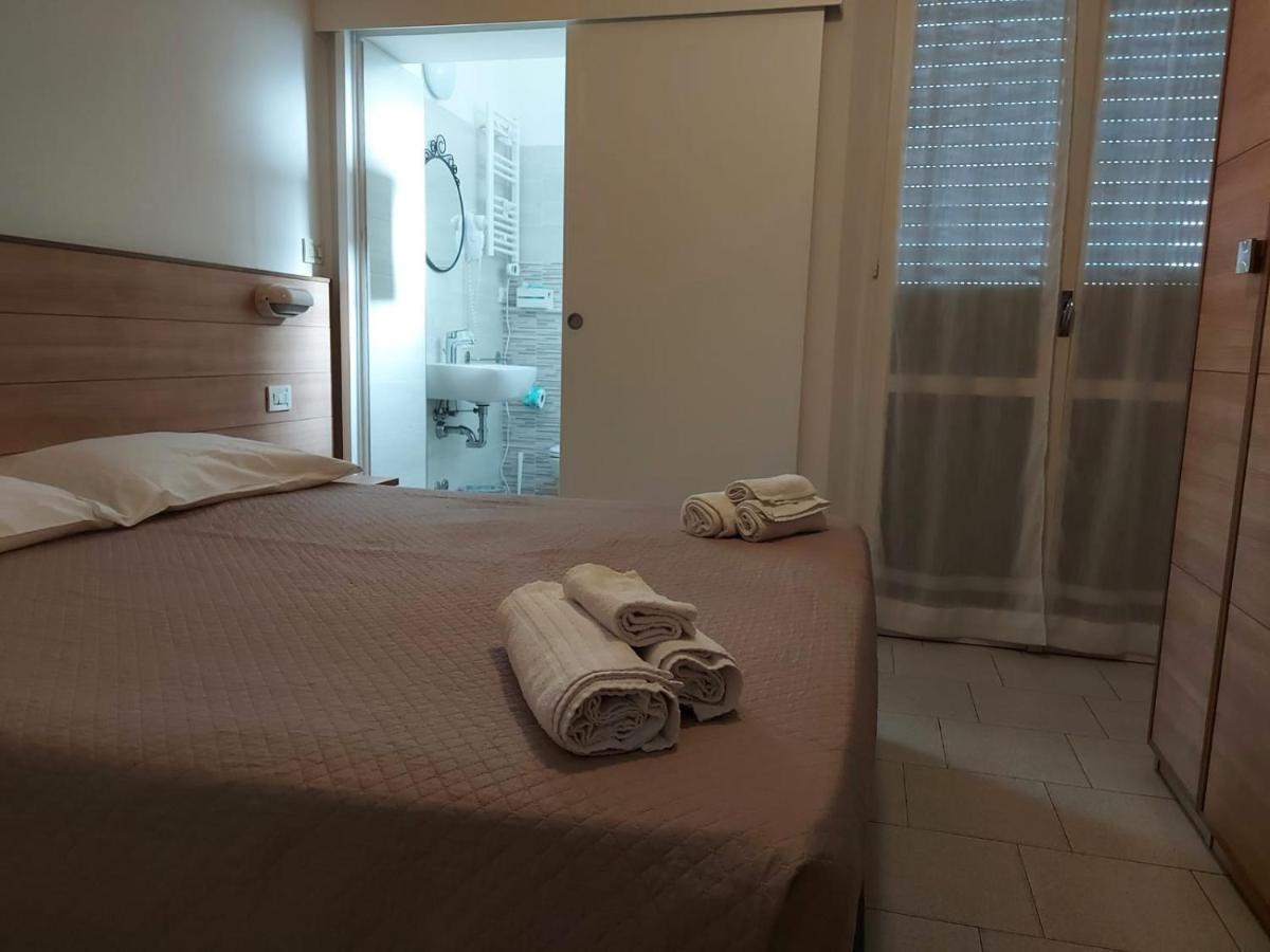 Brezza Hotel 3*